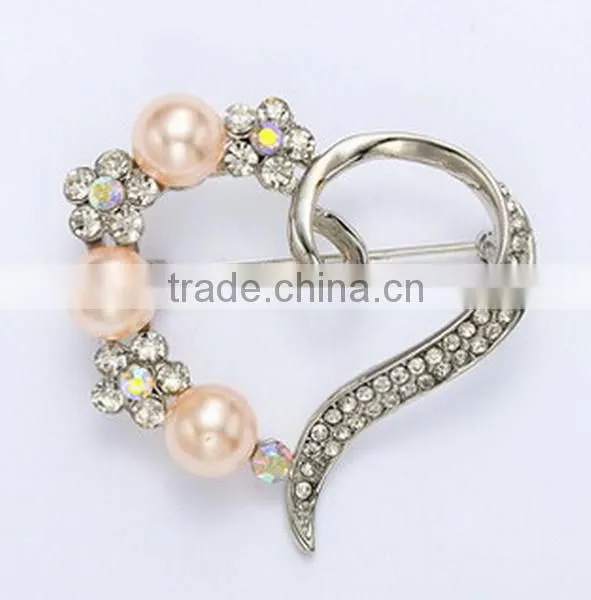 Fahsion Heart With Pearl Crystal Flower Pin Brooch photo-3