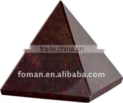 60x60mm Blood Stone Precious Stone Pyramid