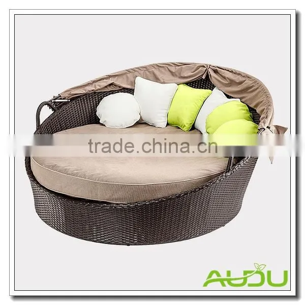 Audu Hot Sale Professional Roof Wicker Beach Chair photo-2