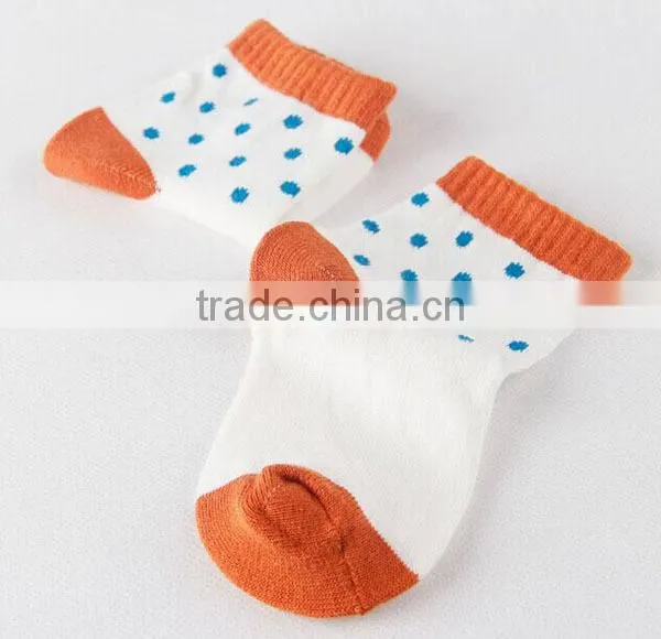 2017 Personalized Your Own Brand Logo Design Private Label Eco Friendly Bamboo Fiber Sport Simple Plain Kids Socks photo-2
