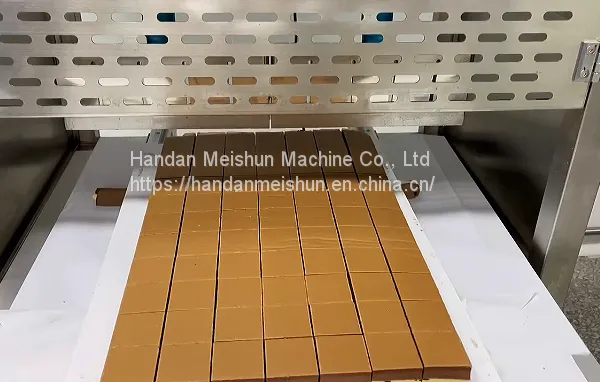 Automatic Cheesecake Cutting Machine Customize Multifunctional Ultrasonic Cake Cutting Machine photo-2