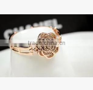 2016 Latest Fashion Women Lady Beautiful Flower Bracelet Rose Gold Jewelry photo-2