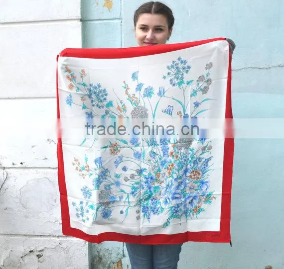 SSS83 Vintage Silk Scarf, Floral Print, 70s Flower Silk Scarf, Vintage Designer Scarf, , Large French Scarf photo-4