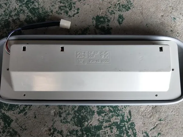 3716-00028 High Quality Car Roof Light for China Bus Led Ceiling Light photo-3