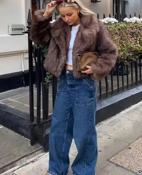 Eco-Friendly Lapel Collar Faux Fur Short Coat for Women Fashionable and Simple Design photo-4