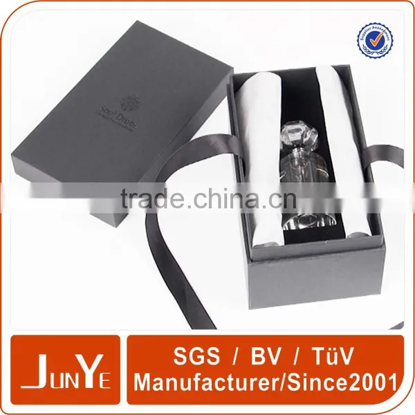 Customized Paperboard Perfume Bottle Packing Boxes photo-2