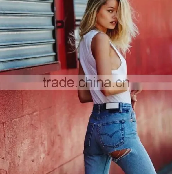 4861 Runwaylover Hot Sale Ladies Hipped Line Ripped Jeans photo-2