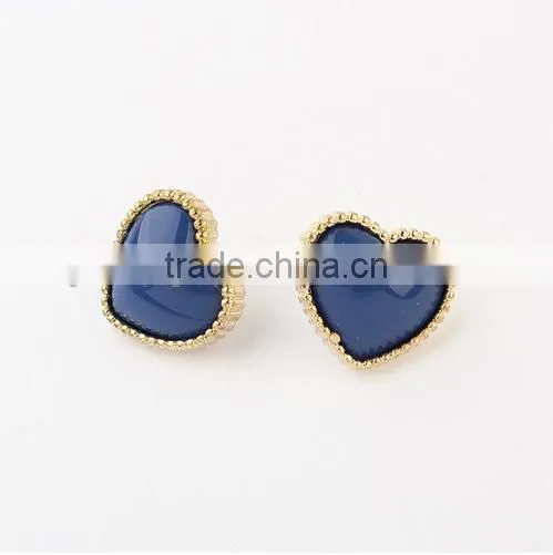 Fashion Sweet Peach Heart Lady Stud Earrings photo-3