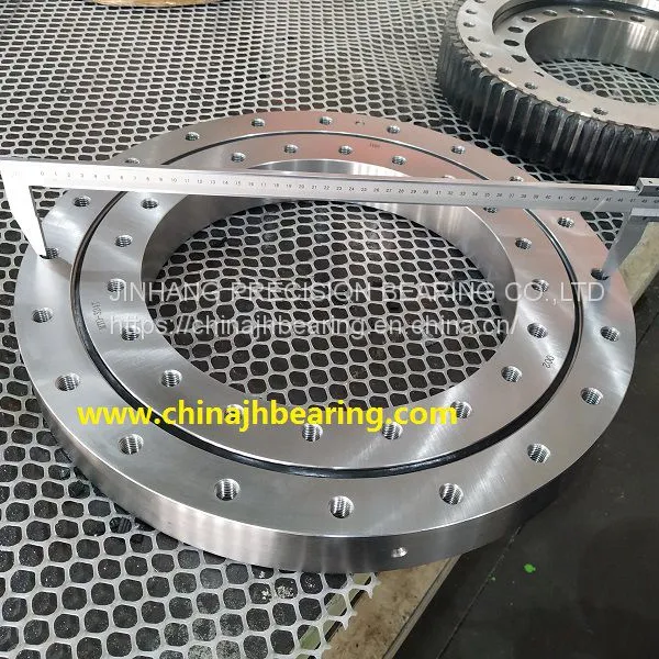 MTO-324T Belong to Four Point Contact Ball Slewing Bearing Without Teeth520.3x323.85x52.4mm photo-2