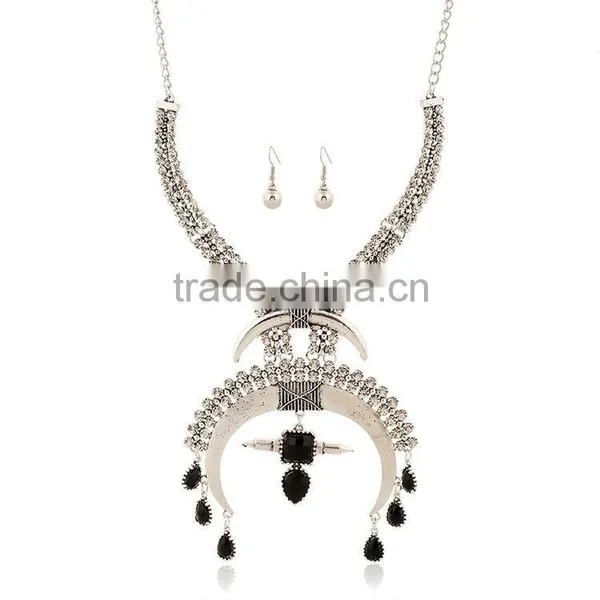 2016 Simulated Diamond Fashion Semicircle Necklace Exaggerated Metallic Jewelry Set photo-6