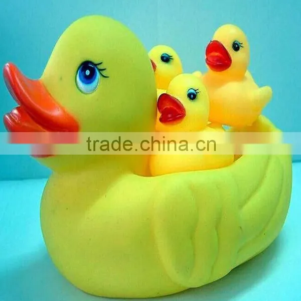 OEM MAKING Yellow duck Family Bath Toy/plastic bath toy/Vinyl bath Toy