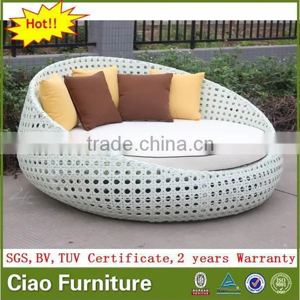 Leisure Rattan Outdoor Round Beach Sunbed / Daybed photo-2