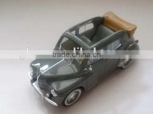 Guohao New Cheap Kids Toys for 2015 Super 1:43 4CH Light Inductive Die Cast Car Toy RC Car