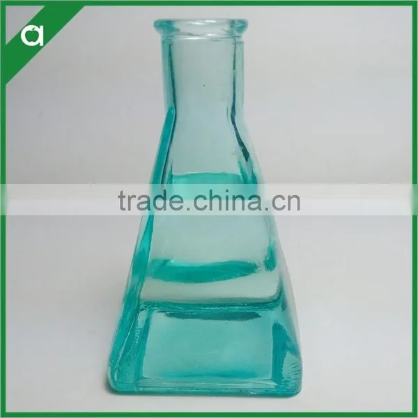 Fashion Triangle Pyramid Shape Fragrance Diffuser Bottle photo-3