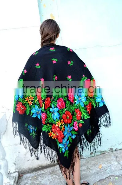 Vintage Ukrainian Shawl,Russian Shawl, Wool Shawl, Tablecloth, Floral Shawl ,Scarf With Tassels, Floral Scarf, Babushka photo-2