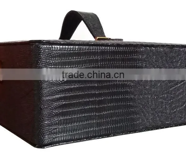 42bottles Hard Shell Black Leather Essential Oil Carrying Case, Locked Black Leather Essential Oil Hard Carry Case Holds 15ml photo-4
