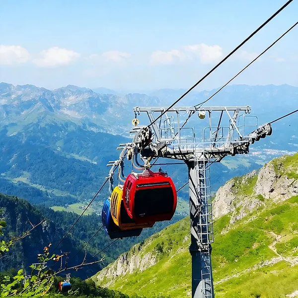 Speed Cable Car and Aerial Tramway Ropeway System Supplier With Steel Wire Rope and Reliable Chairlift Solutions Cableway photo-2