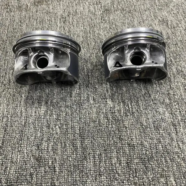 Piston