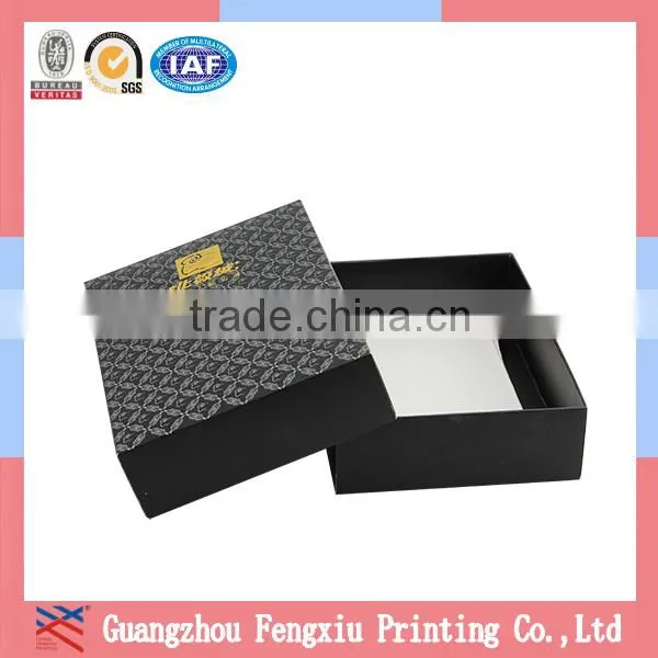 Color Corrugated Paper Box Packaging for Clothing photo-5