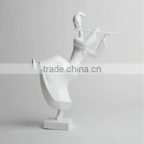Figurine Sportive Girl for Home Decor Resin Ornament Crafts for Gift&souvenir