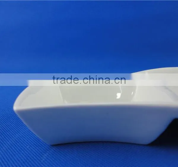 Small Ceramic Boat Shaped Dishes photo-3