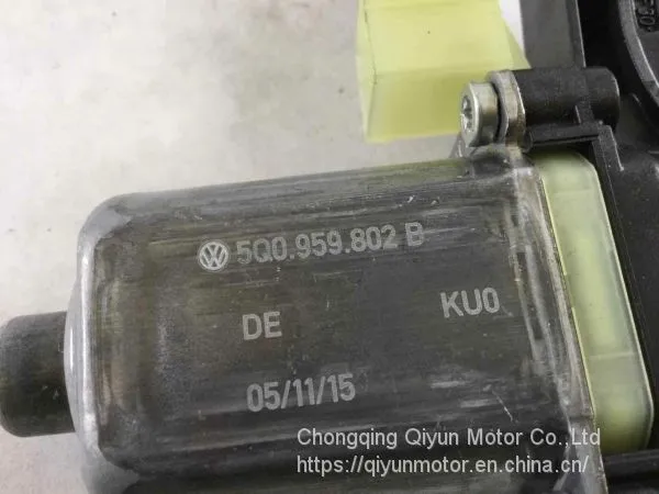 DOOR WINDOW MOTOR 5Q0959802B for AUDI A3 S3 TT FRONT LH DRIVER SIDE photo-3