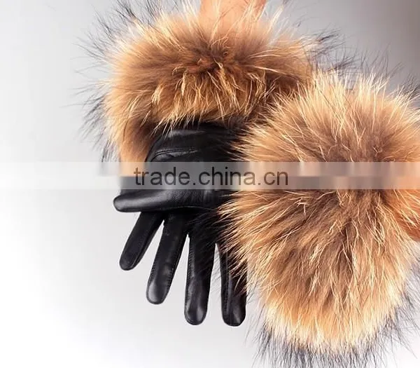 New 2016 Winter Fashion Raccoon Fur Short Design Women's Leather Gloves Thickening photo-3