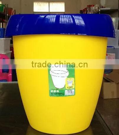 Plastic Wastebasket photo-2