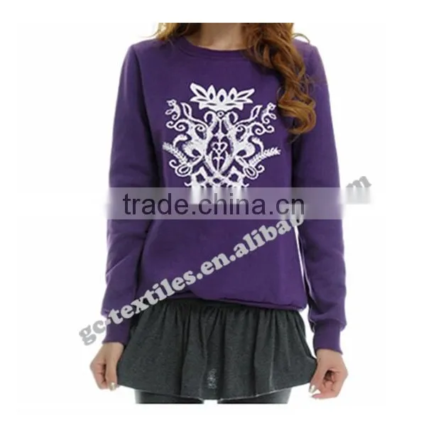 Girls' Leisure Purple Fleece Sweater With White Logo Printed photo-3