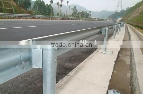 Hot Dip Galvanized Roadway Guard Rail Barrier Beam photo-2