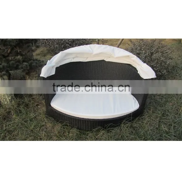 Hlaf Round Cooling Rattan Pet Bed for Dogs With Canpoy photo-2