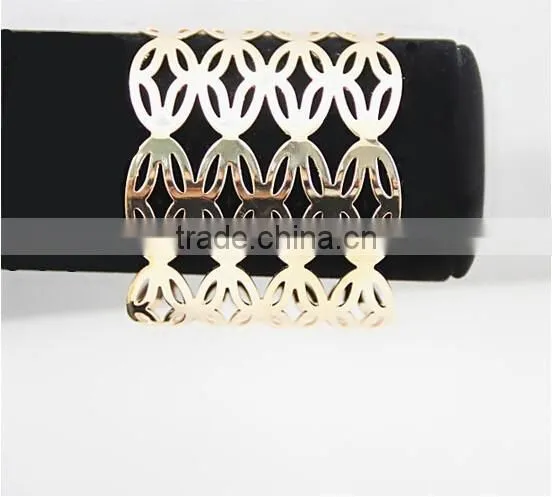 Wholesale Ellipse Superposition Jewelry Hollow Design Wide Bangle for Promotion photo-5