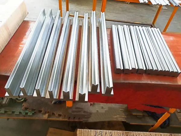 Cuicl Customize Bending Machine/Press Brake Die/mould in Good Price Wholesale