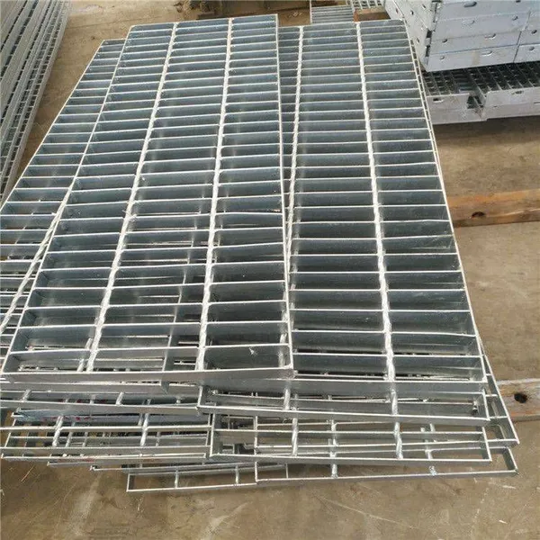 Customized Q235 Galvanized Grating Plate Platform Steel Grating, G303/30/100 for Car Wash and Garage Platform photo-5
