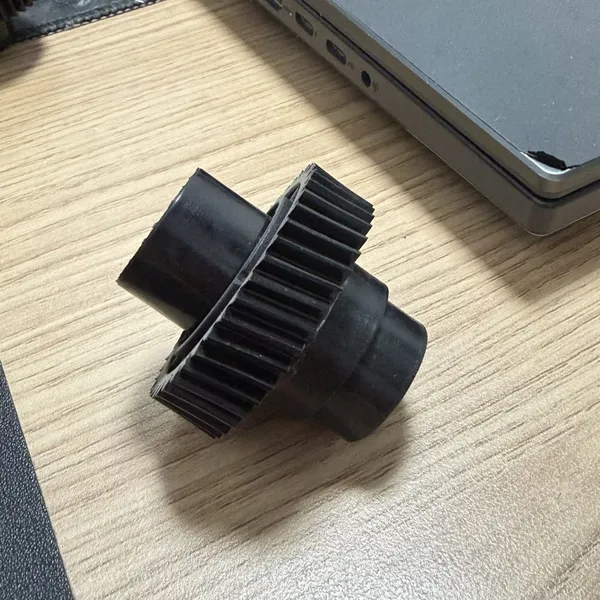 Precision Injection Molded PA6+GF30 Auto Transmission Parts, S136 Tool Steel, 1*4 Cavities, 300,000 Cycle Life, Robotic Arm Pickup