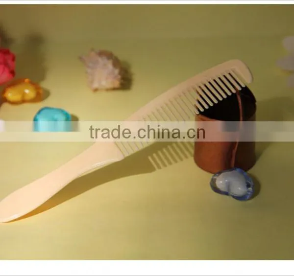 Disposable toiletry set comb thin comb