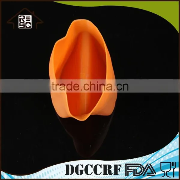 NBRSC Free Sample Available Household Silicone Kitchen Gloves Silicone Rubber Oven Mitts Kitchen Glove photo-2