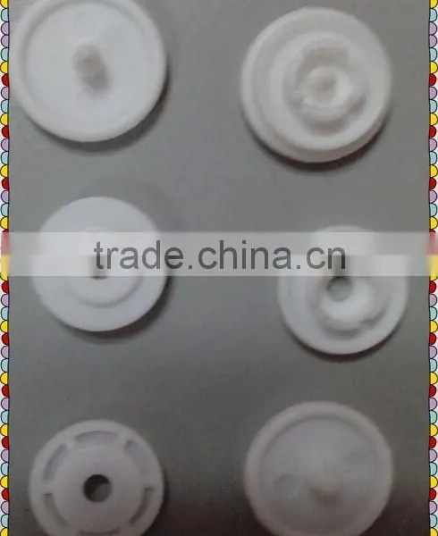 White Plastic Snap Button photo-3