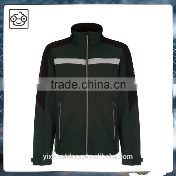 Winter OEM Mens Full-zipper Softshell Jacket With Hood photo-3