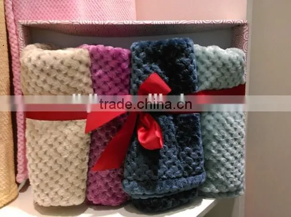 2015 Classic Solid Colour Jacquard Coral Fleece Blanket photo-4