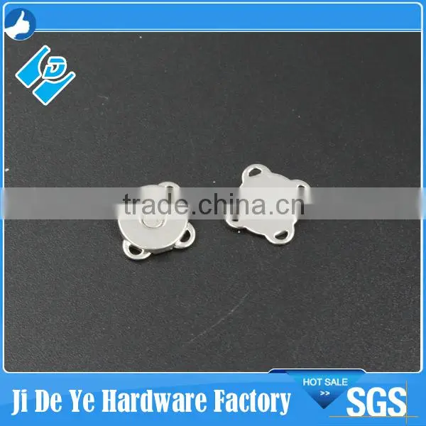 Very Fashional Flower-shaped Woman&lady-loved Magnetic Button photo-2