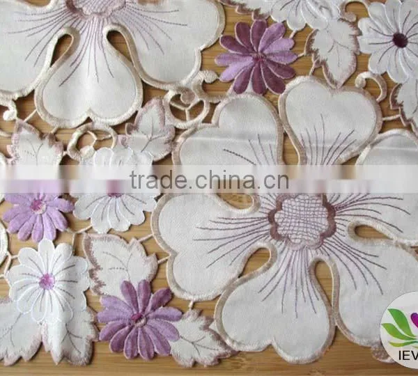 Finest Quality Satin Tablecloth Machine Embroidered Tablecloth Wedding Tablecloth Embroidery Design Tablecloth photo-2