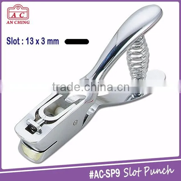 Round Shape Popular Sheet Metal Hole Punch Hang Tag Machine photo-4