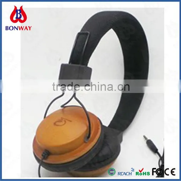 Newest Design Ergonomic Structure Wood Headphones for Girls photo-3