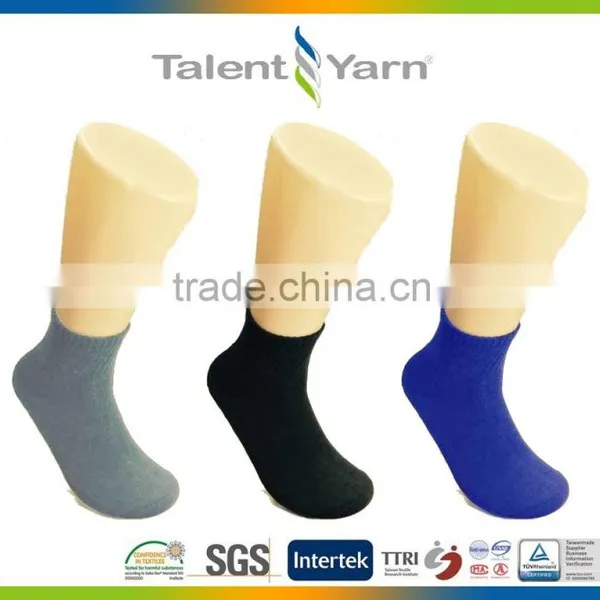 Functional Non Slip Ankle Outdoor Socks Wholesale photo-4