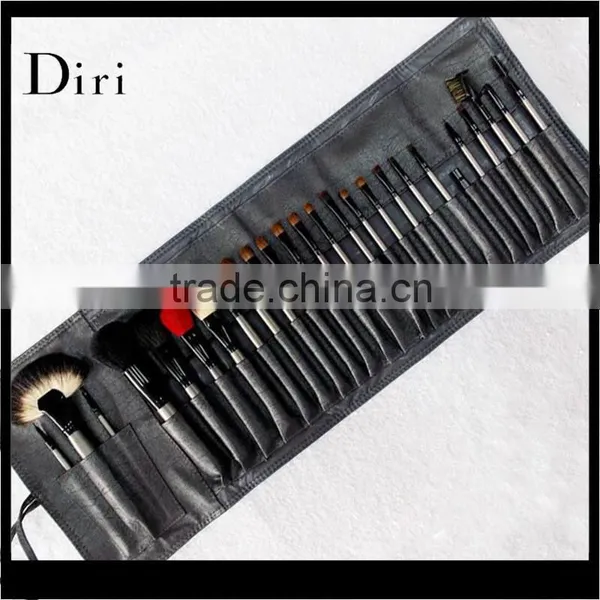 High Quality Beautiful 26-pc Makeup Brushes photo-2