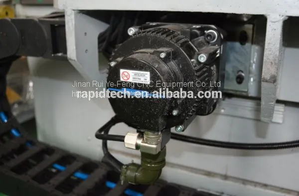 2020 New Type 3d Machine 5 Axis Machine Center photo-3