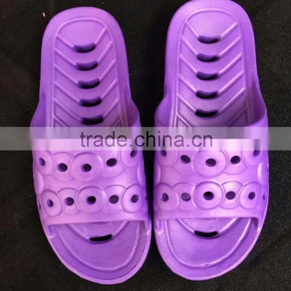 Anti-slip Bath Leak Slippers photo-3