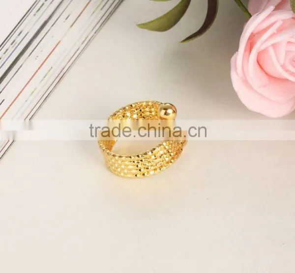 Shalwar Kameez Design for Men Saudi Arabia Yellow Gold Ring Patterns photo-5