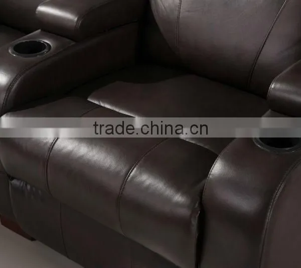 Classic French Style Bonded Leather Sectional Sofa Picture photo-4